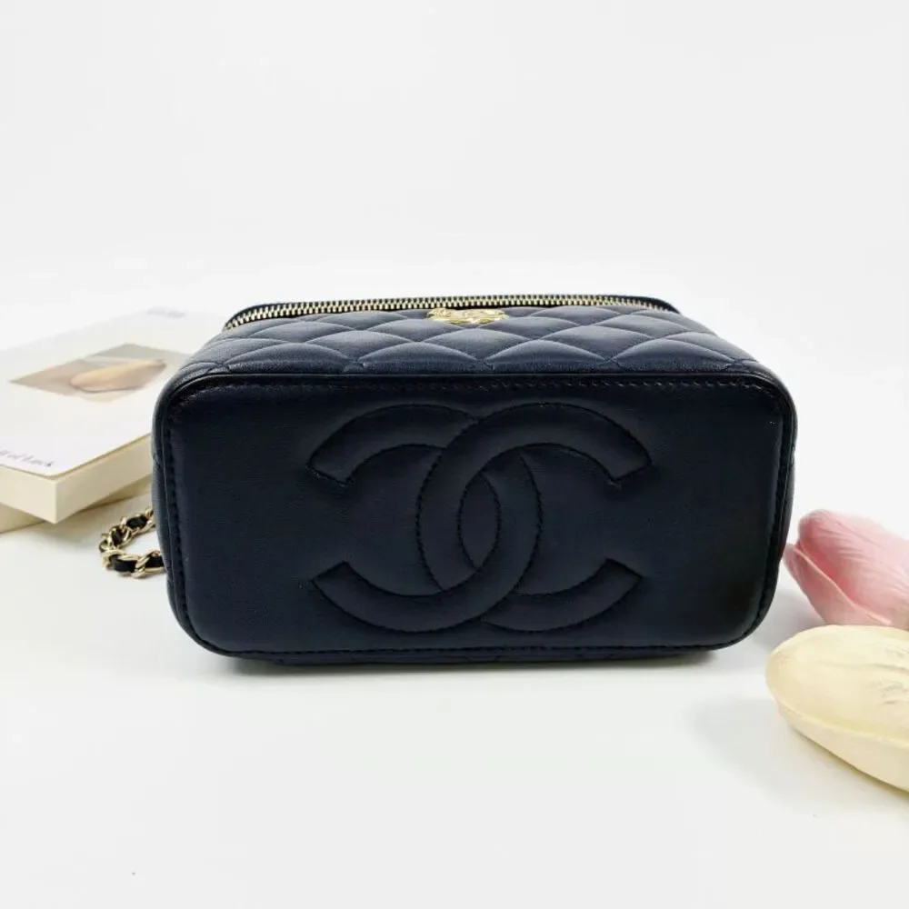Chanel Women Pre-Loved Bag Very Good Condition